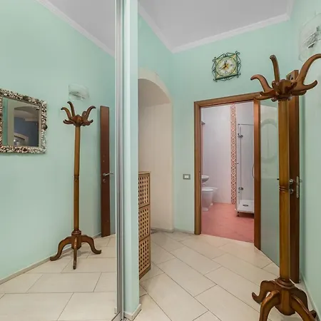 Apartment Deribasivska Vip 4-room Odesa