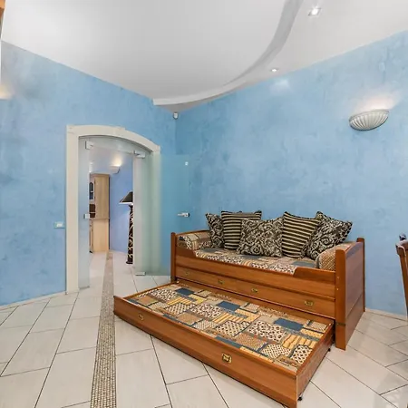 Deribasivska Vip 4-room Apartment *